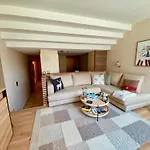 Residenza Tga Clo C17 * 사보그닌